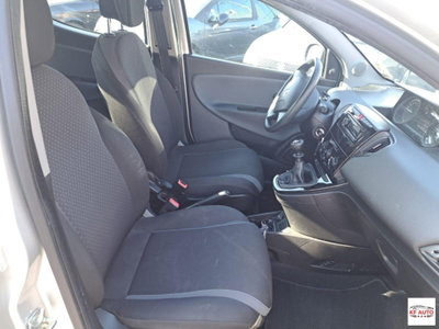 Lancia Ypsilon 1.2 69 CV 5 porte GPL Silver Plus (20)