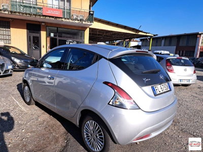 Lancia Ypsilon 1.2 69 CV 5 porte GPL Silver Plus (7)
