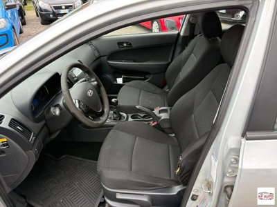 Hyundai i30 1.4 16V 109CV BlueDr. GPL Special (15)