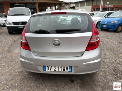 Hyundai i30 1.4 16V 109CV BlueDr. GPL Special (6)