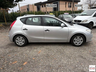 Hyundai i30 1.4 16V 109CV BlueDr. GPL Special (7)