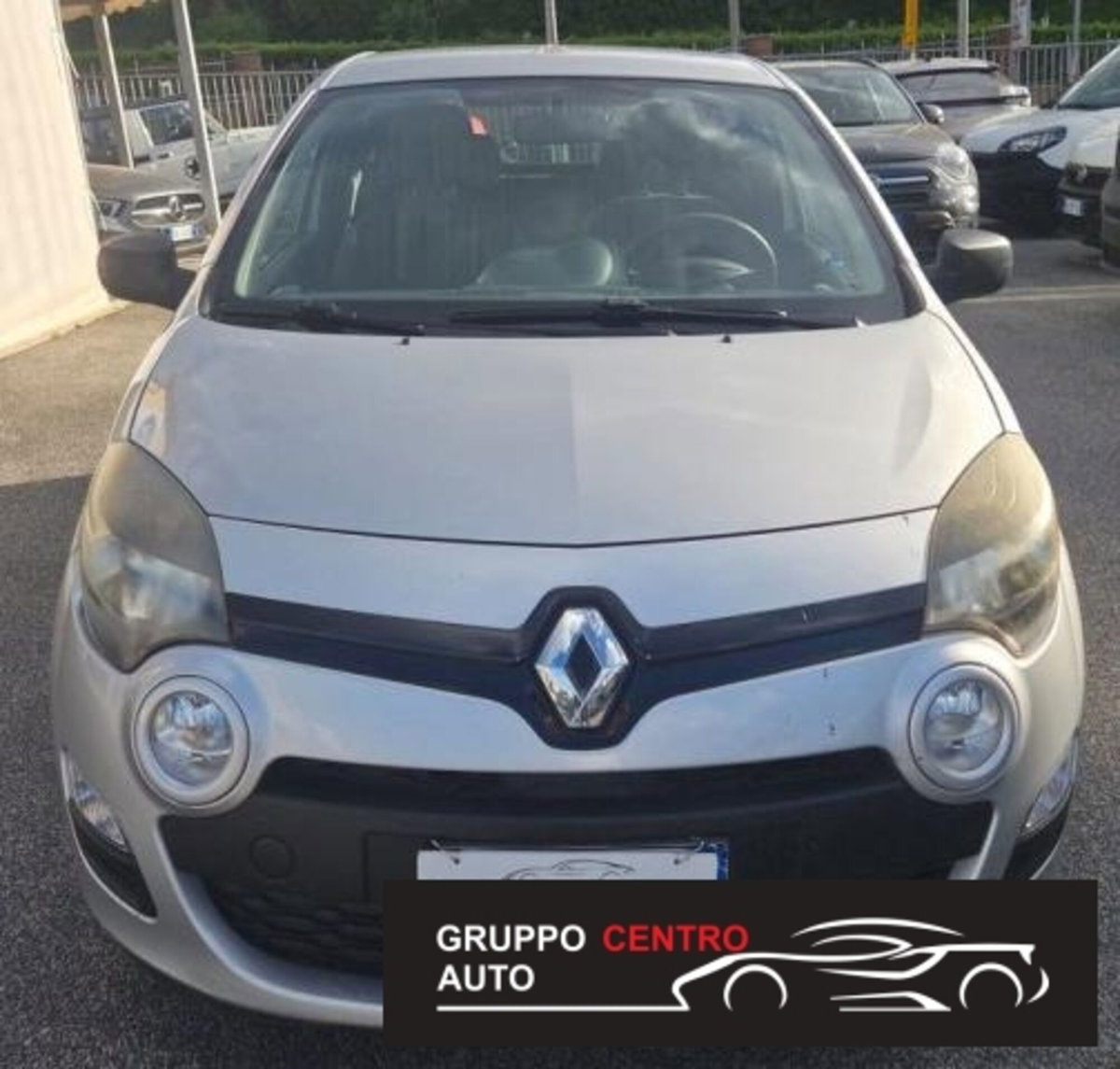 Renault Twingo 1.2 16V Live (2)