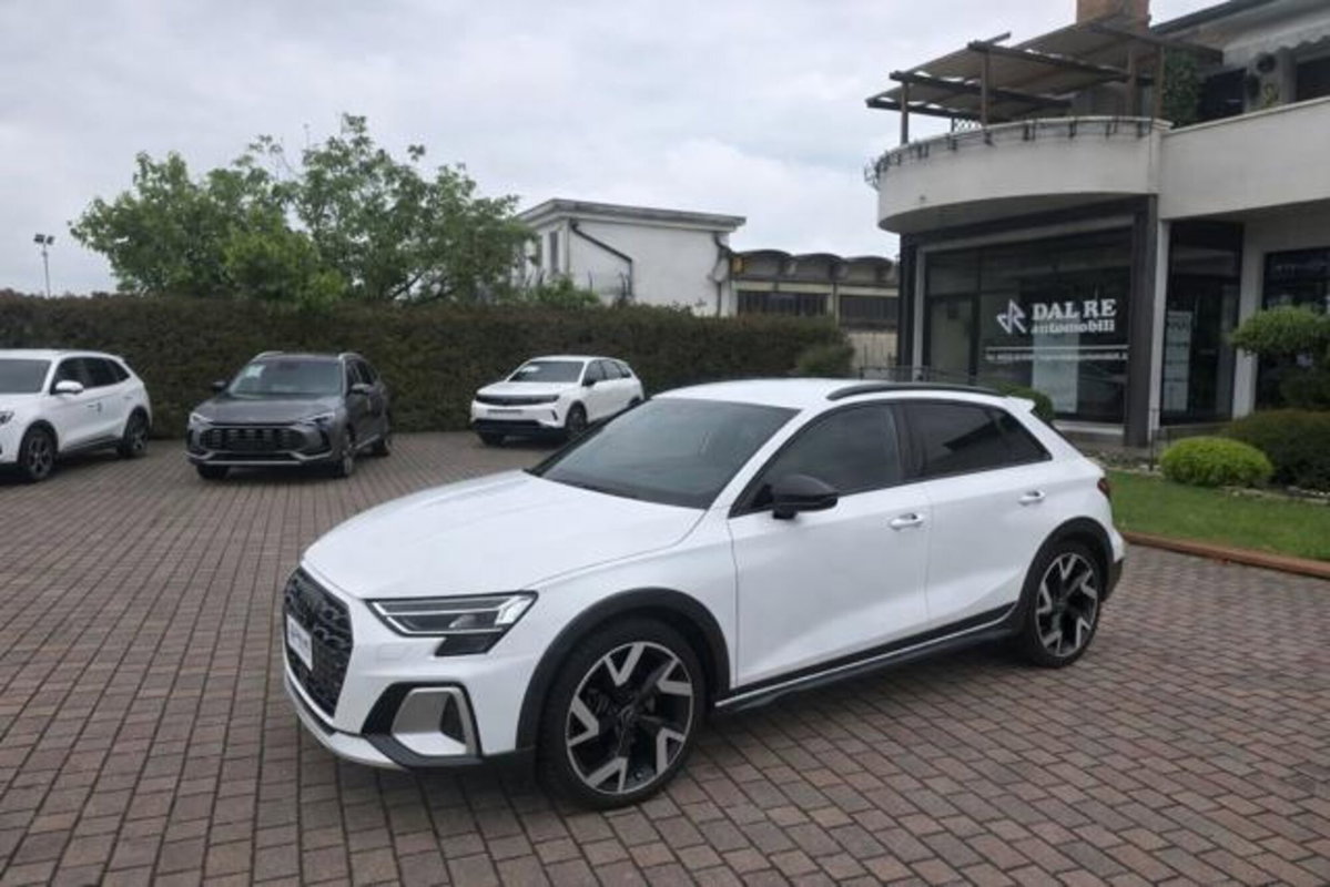 Audi A3 Sedan 35 TDI S tronic S line edition