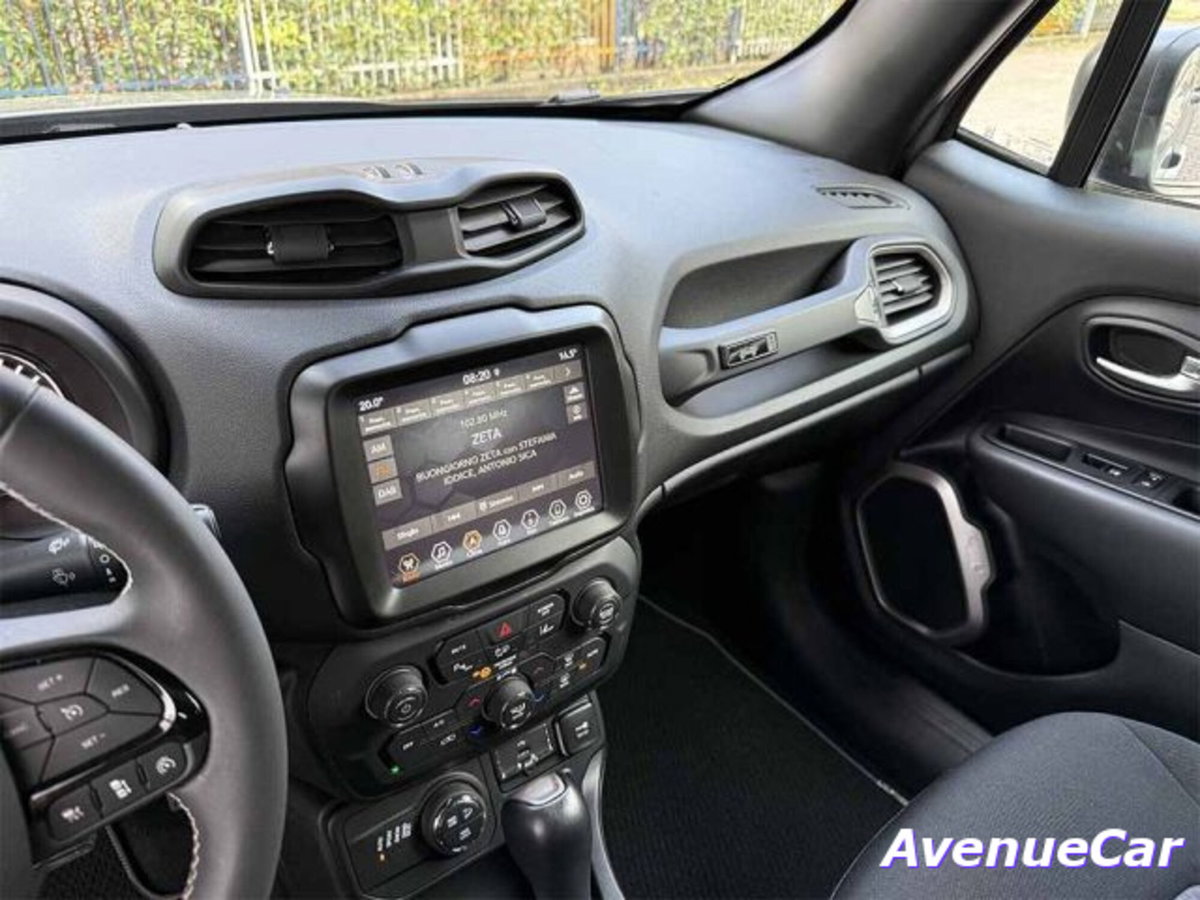 Jeep Renegade 1.3 T4 190CV PHEV 4xe AT6 80th Anniversary (14)