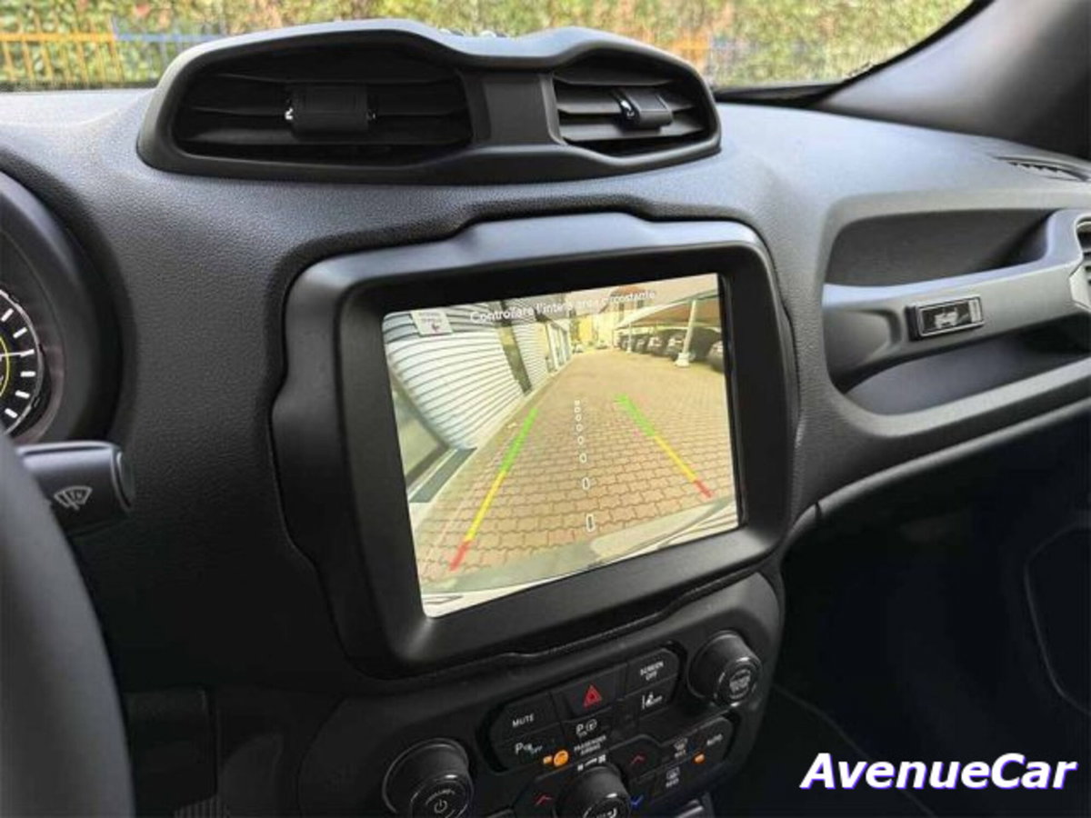 Jeep Renegade 1.3 T4 190CV PHEV 4xe AT6 80th Anniversary (18)