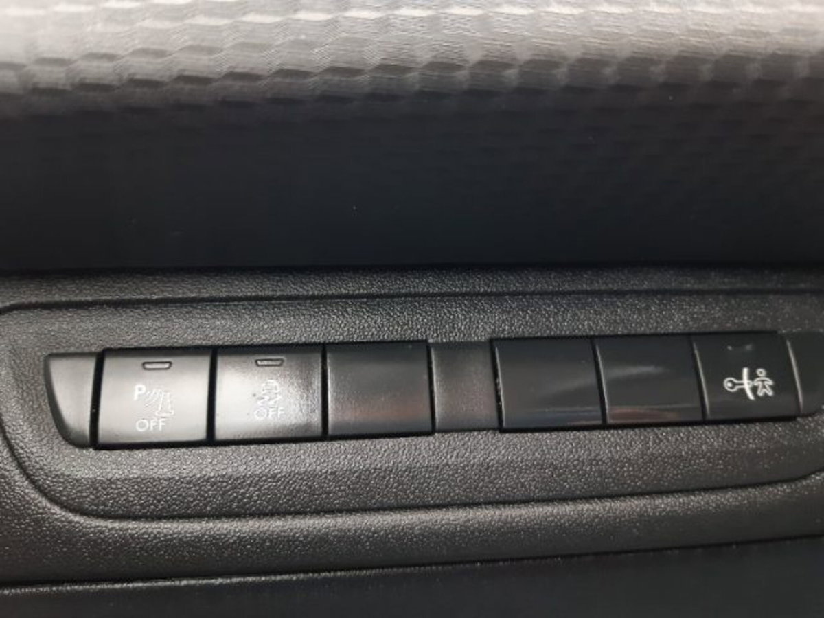 Peugeot 2008 82 Allure (15)