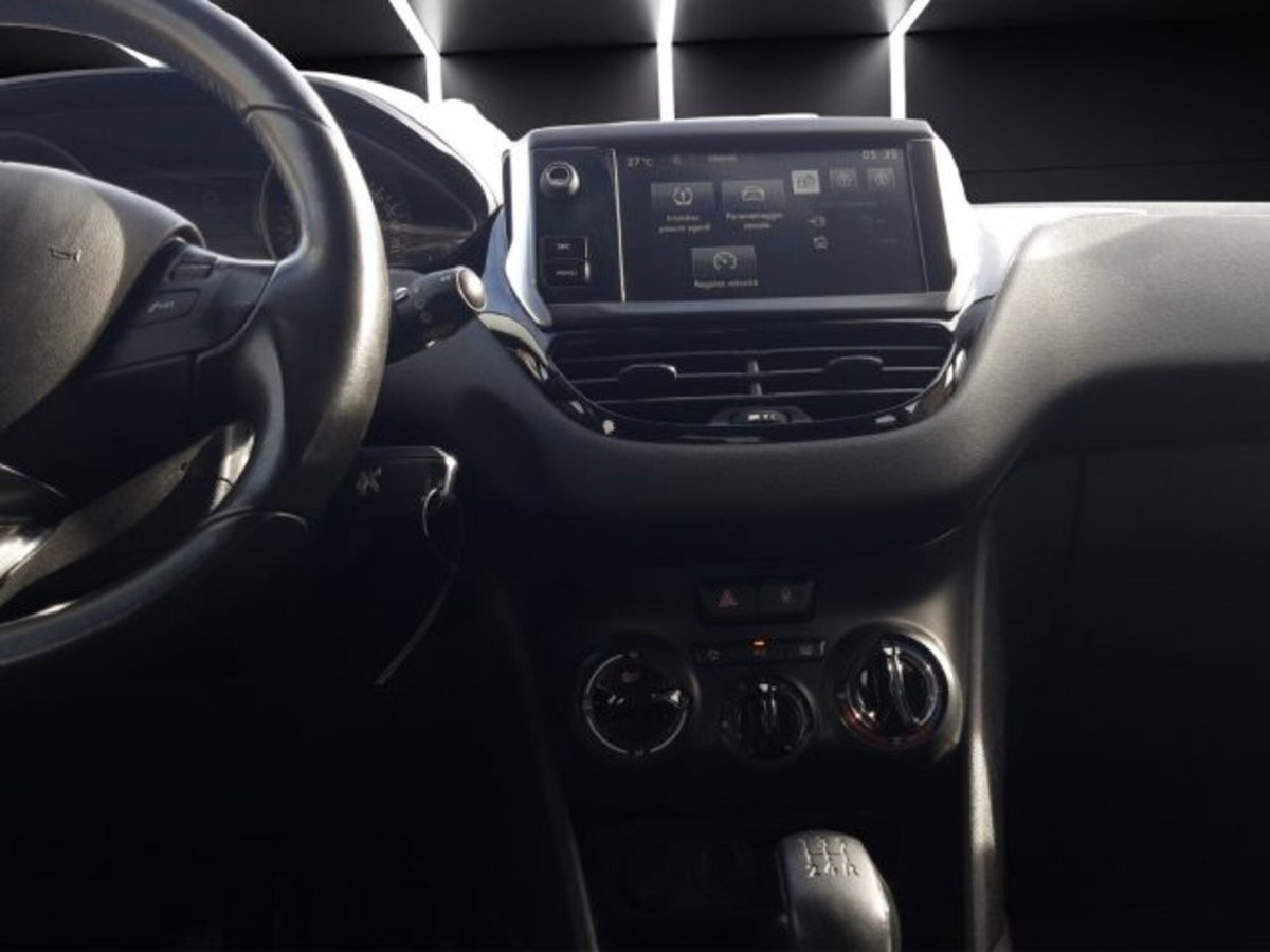 Peugeot 208 82 5 porte Allure (15)
