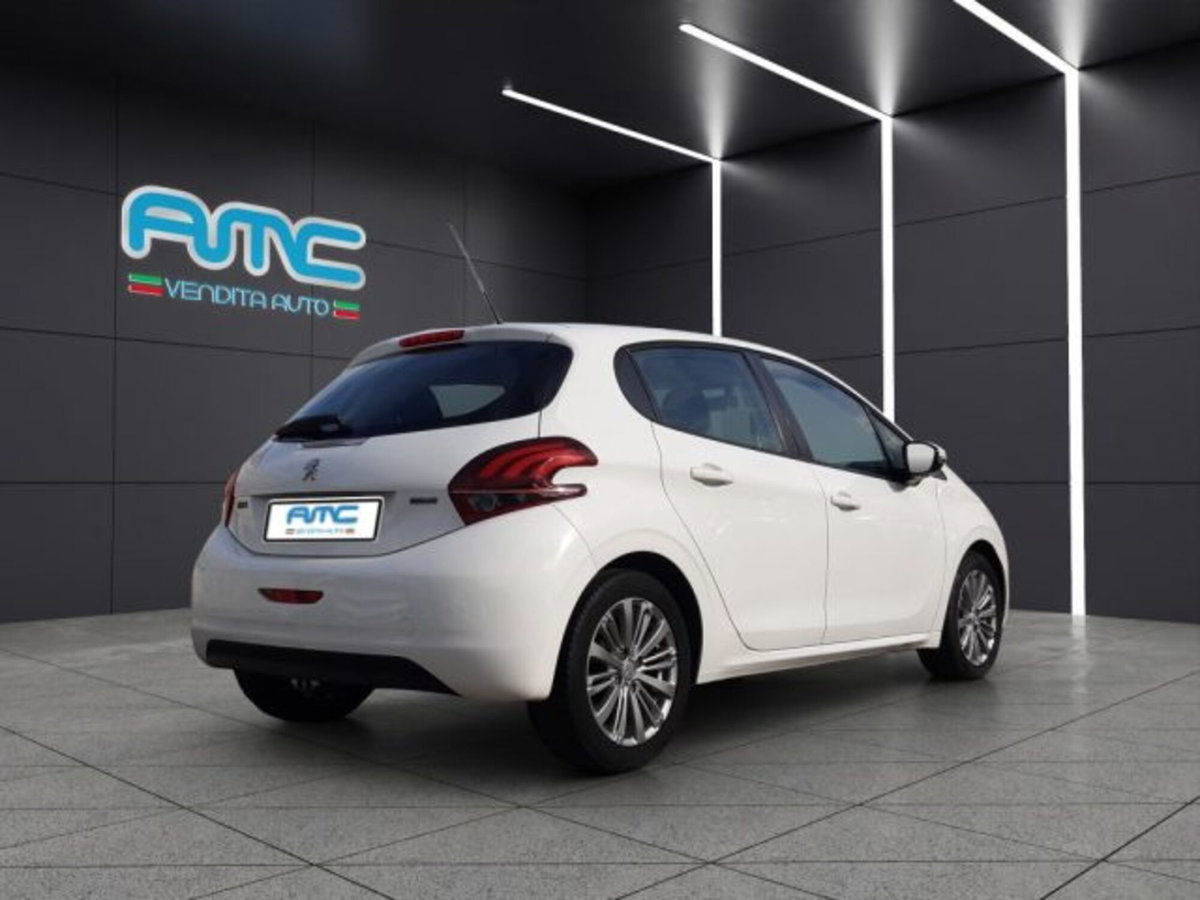 Peugeot 208 82 5 porte Allure (6)