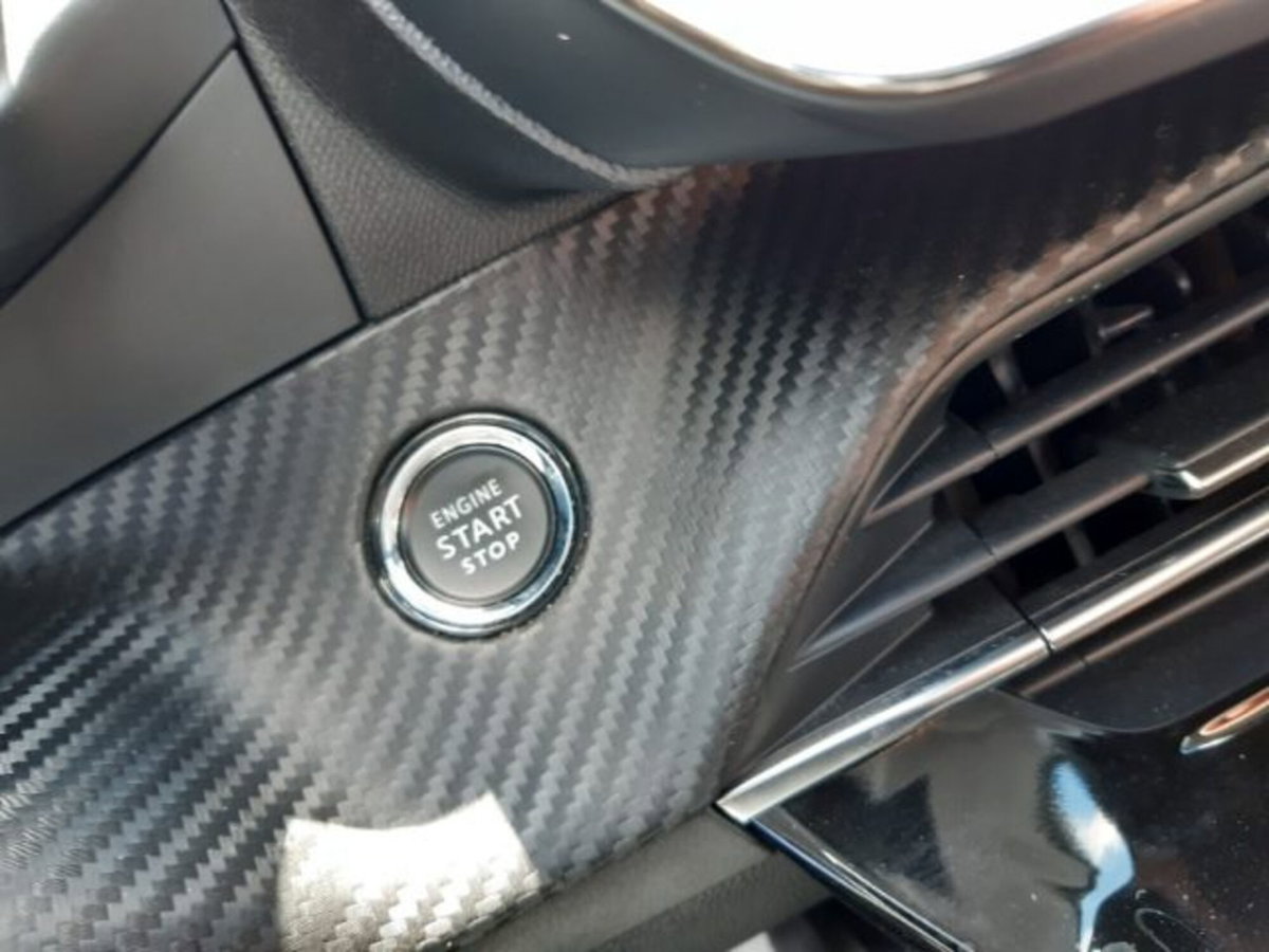 Peugeot 208 motore elettrico 136 CV 5 porte GT (16)