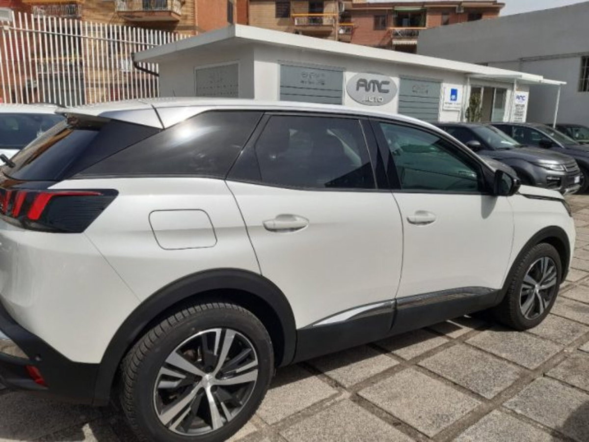 Peugeot 3008 BlueHDi 130 S&S EAT8 GT Pack (3)
