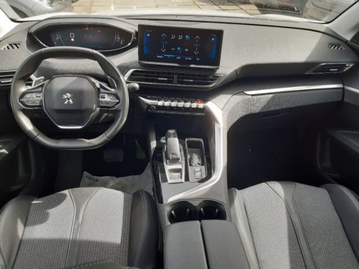 Peugeot 3008 BlueHDi 130 S&S EAT8 GT Pack (5)