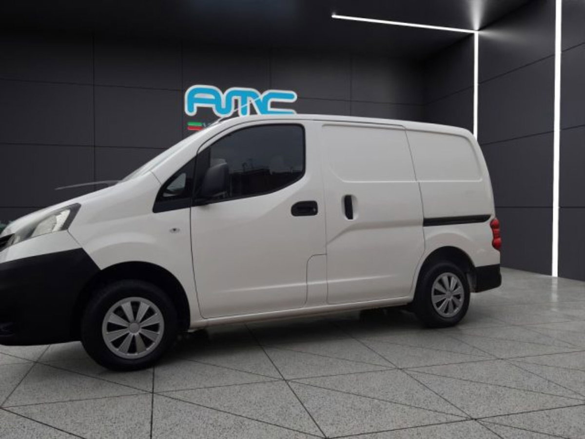 Nissan NV200 1.5 dCi 86CV Combi Efficient (3)