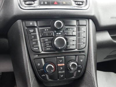 Opel Meriva 1.7 CDTI 110CV Cosmo (16)