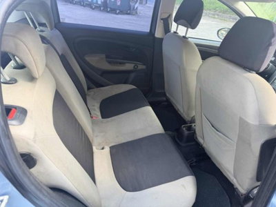 Fiat Grande Punto 1.3 MJT 90 CV 5 porte Emotion (4)