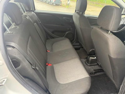 Fiat Punto 1.4 8V 5 porte Easypower Street (15)
