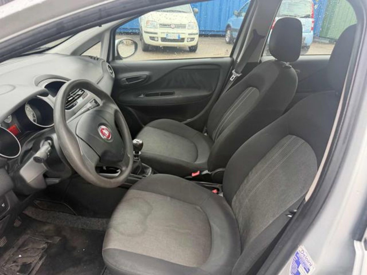 Fiat Punto 1.4 8V 5 porte Easypower Street (6)