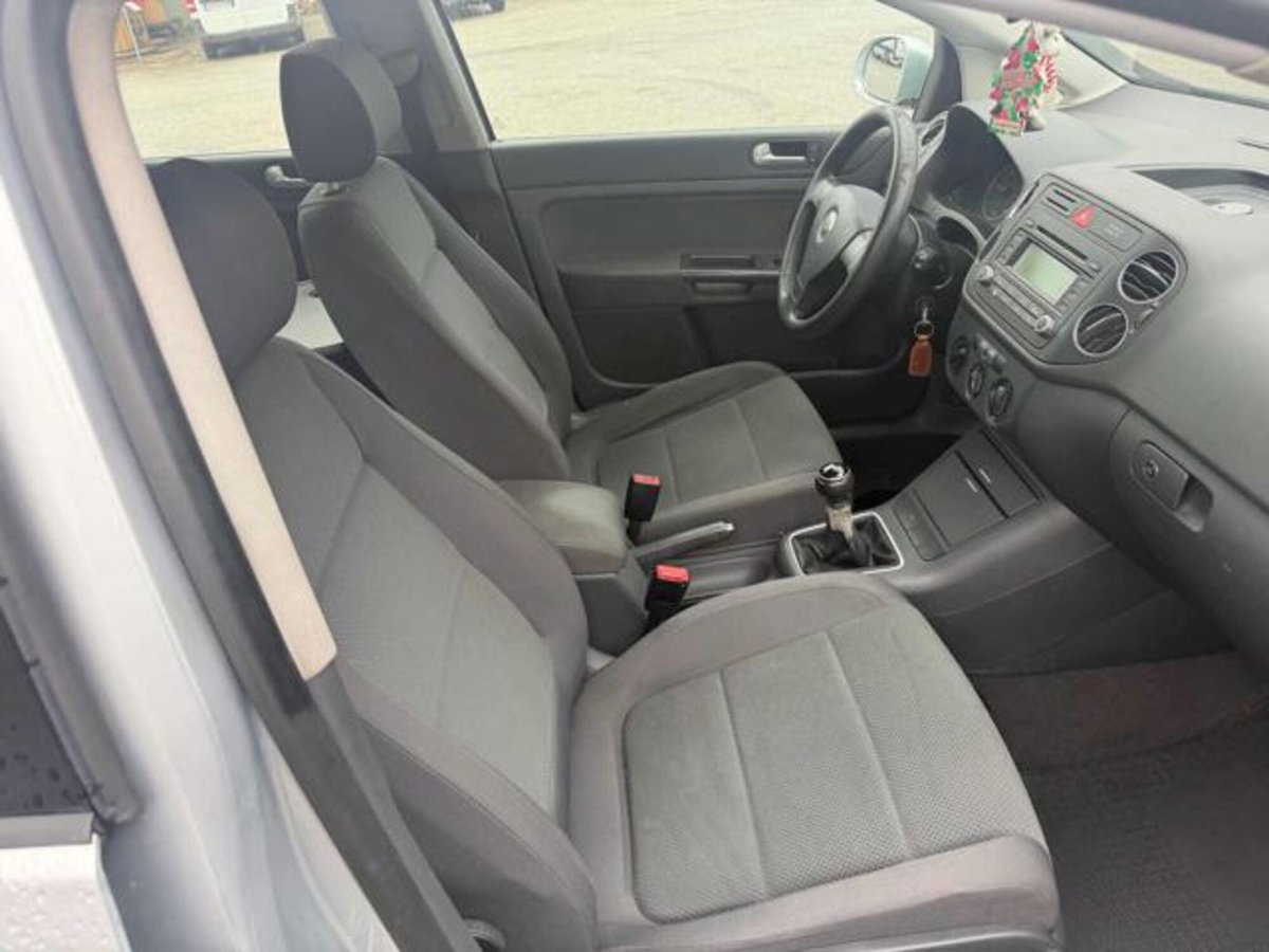 Volkswagen Golf Plus 1.9 TDI Sportline (18)