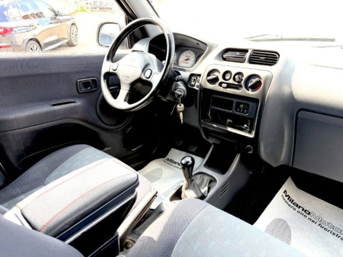 Daihatsu Terios 1.3i 16V cat 4WD SX (3)