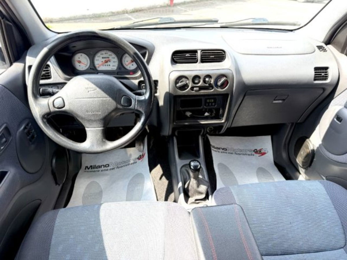 Daihatsu Terios 1.3i 16V cat 4WD SX (5)