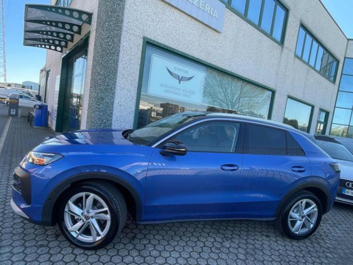 Volkswagen T-Roc 1.5 etsi Style 115cv dsg (3)