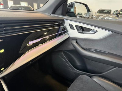 Audi Q8 3.0 tdi mhev S line edition quattro 286cv tiptronic (14)