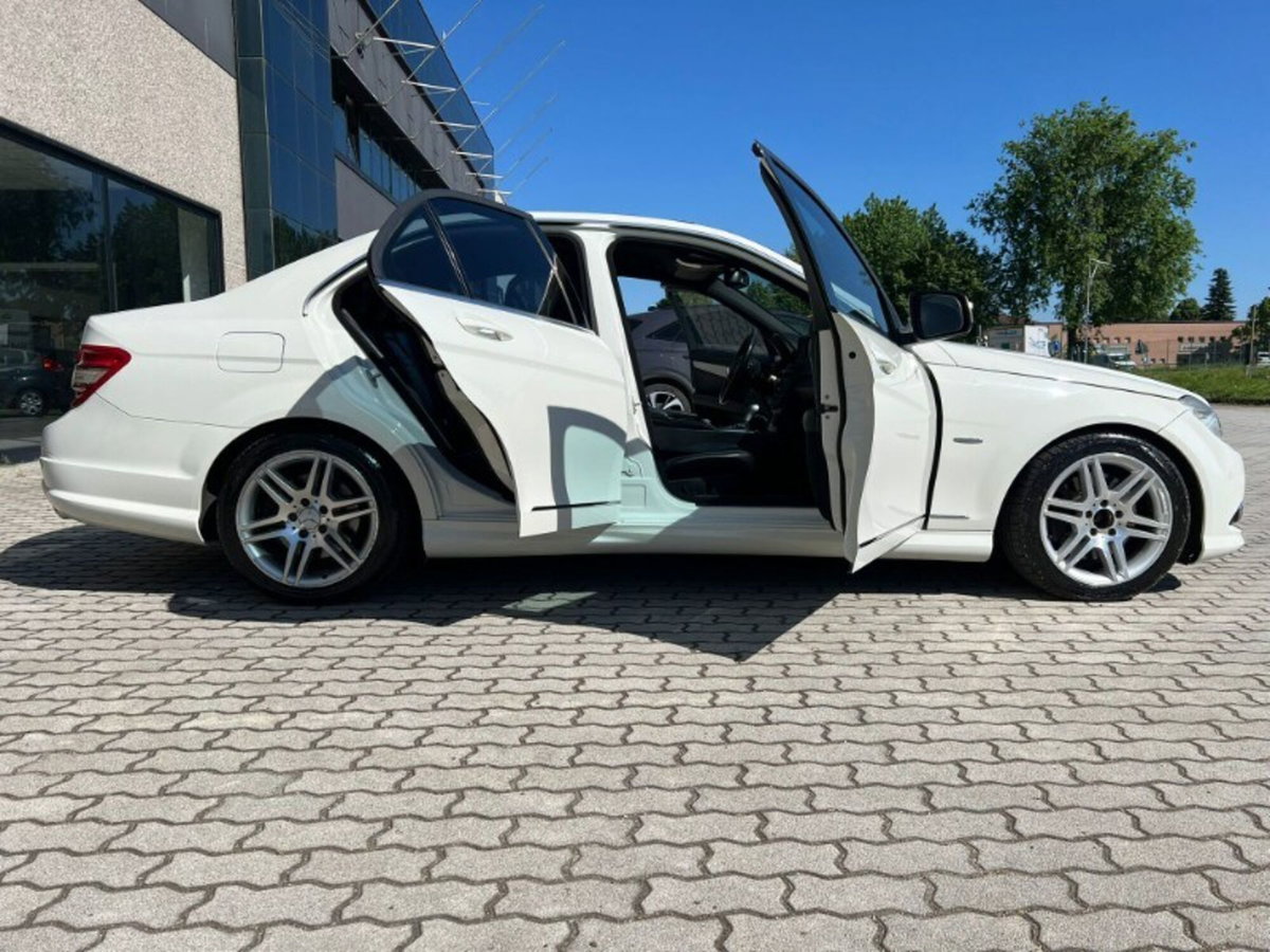 Mercedes-Benz Classe C 320 CDI 4Matic Avantgarde (13)