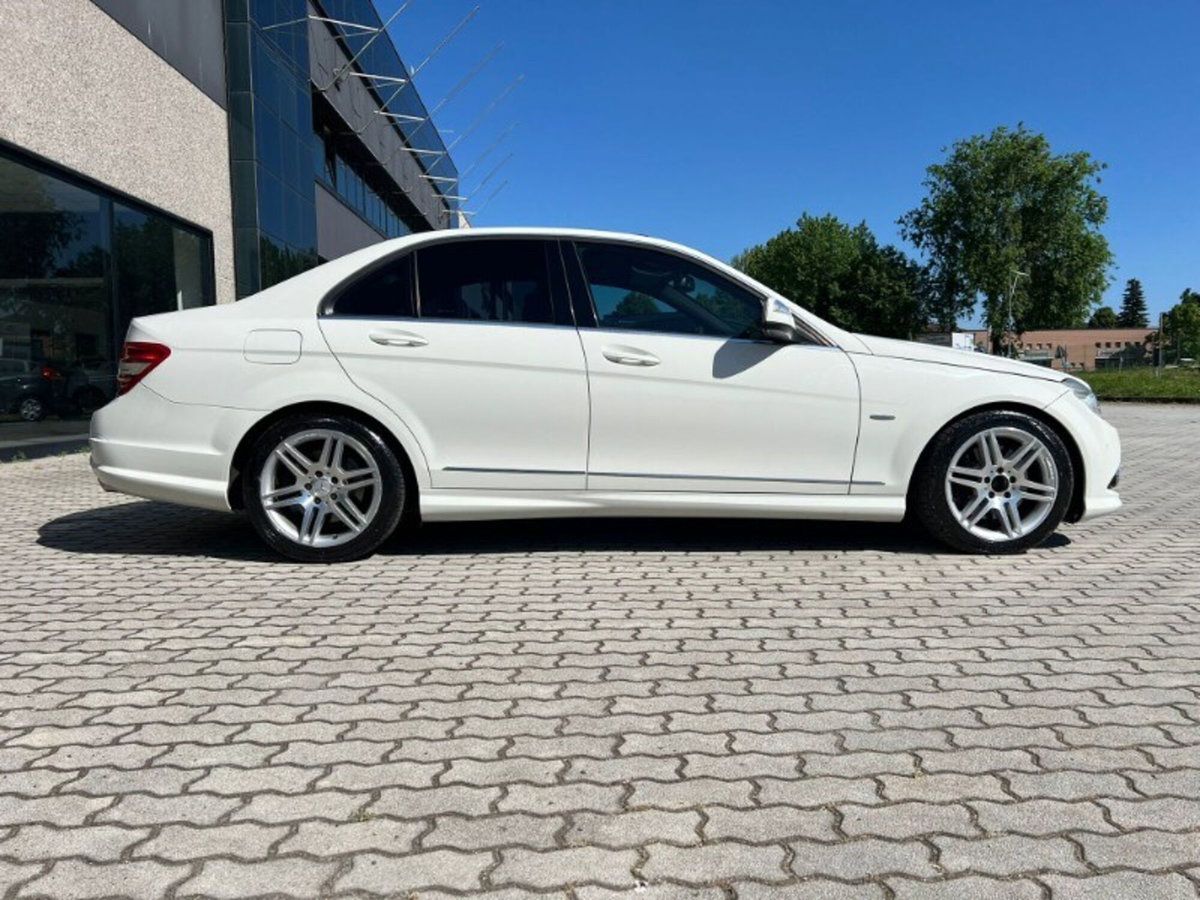 Mercedes-Benz Classe C 320 CDI 4Matic Avantgarde (3)