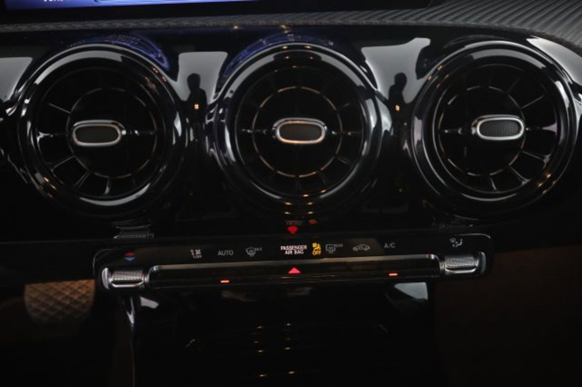 Mercedes-Benz Classe A 180 Automatic Executive (11)