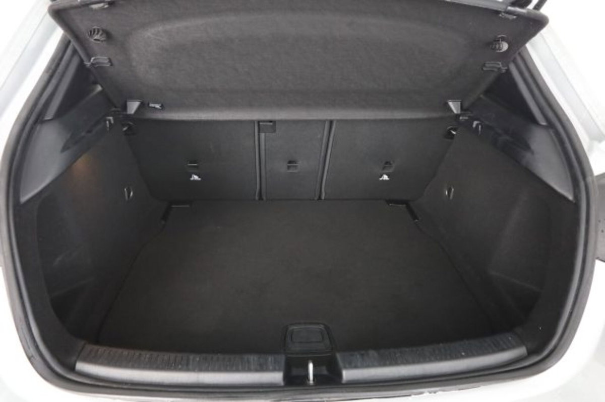Mercedes-Benz Classe A 180 Automatic Executive (6)