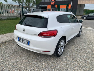 Volkswagen Scirocco 2.0 TDI 140CV DPF (5)