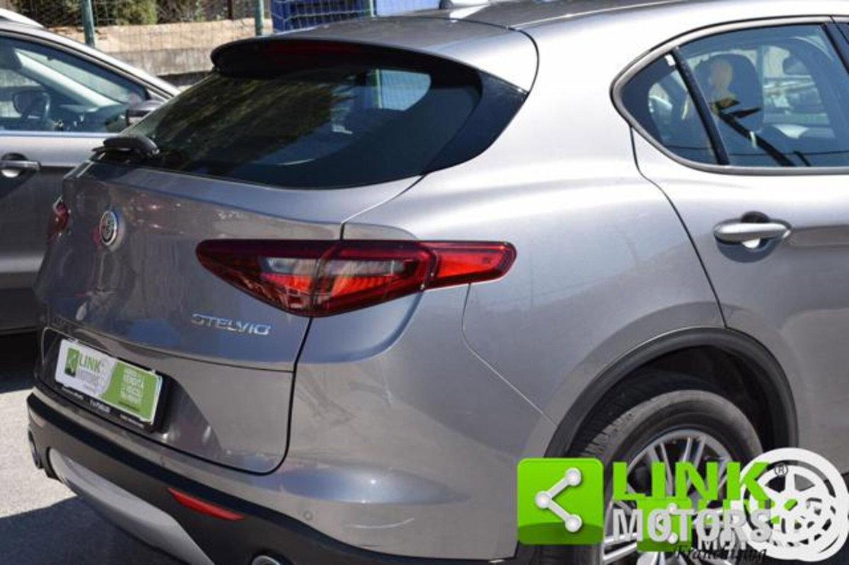 Alfa Romeo Stelvio Stelvio 2.2 Turbodiesel 190 CV AT8 Q4 Super Business (14)