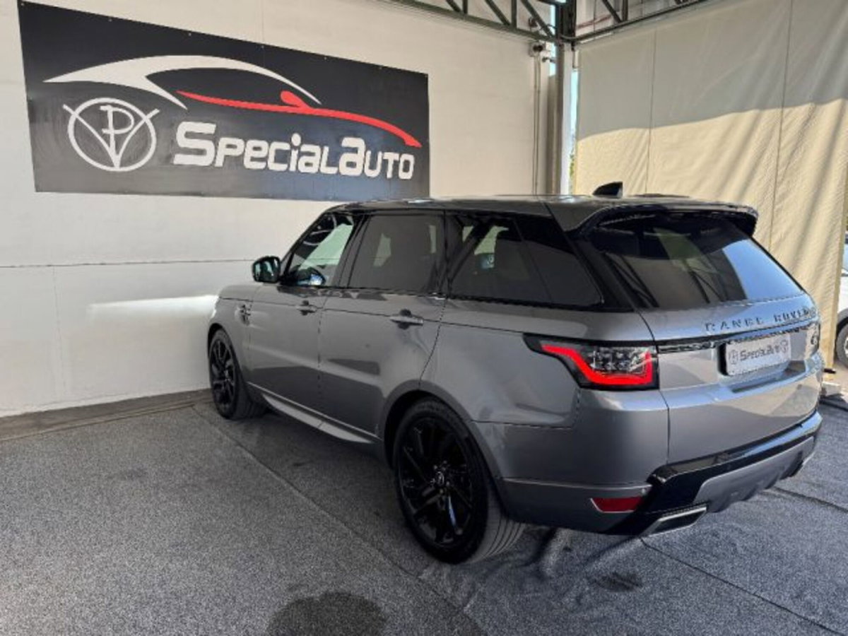Land Rover Range Rover Sport 3.0D l6 249 CV HSE Dynamic Stealth (4)