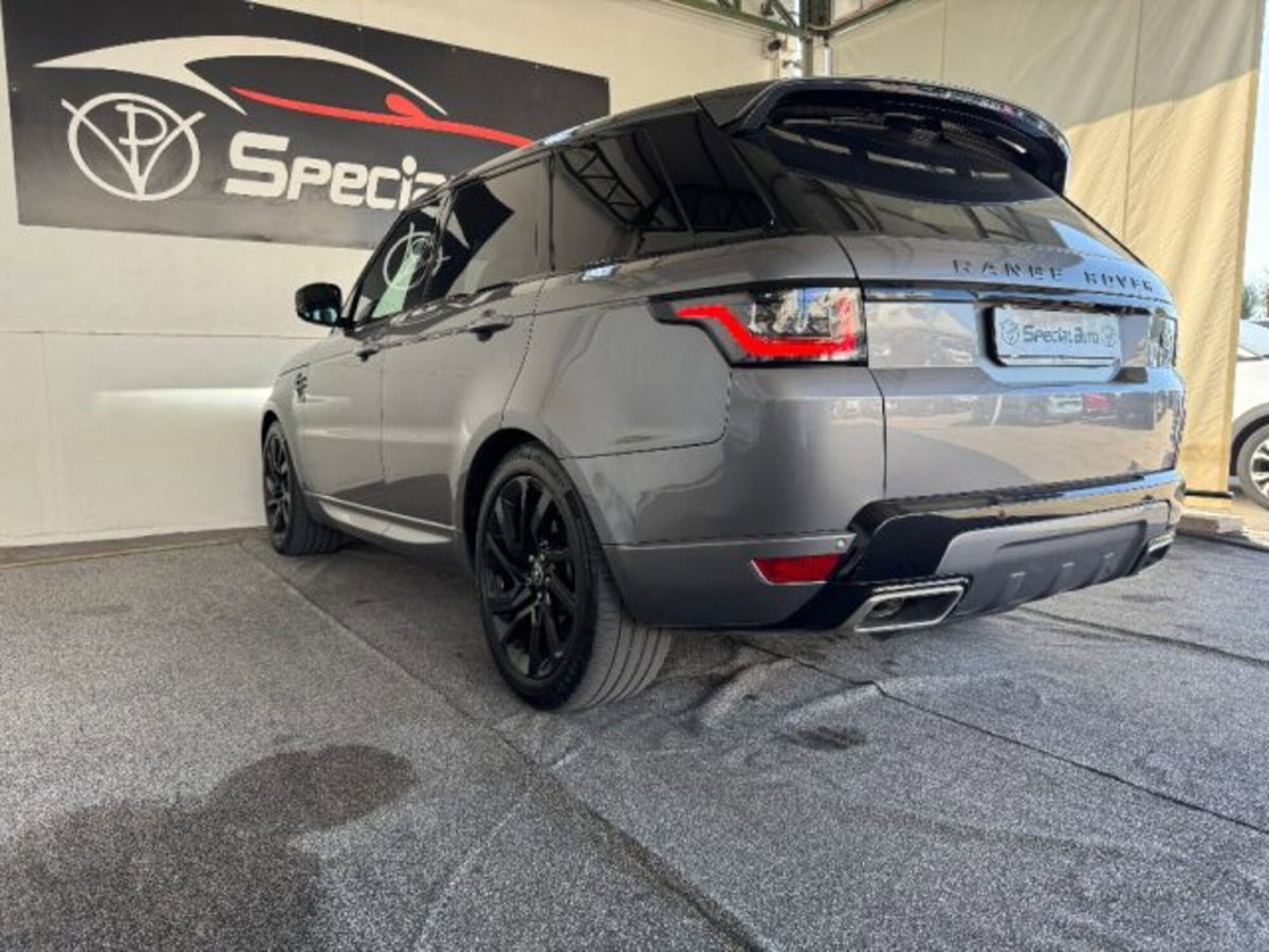 Land Rover Range Rover Sport 3.0D l6 249 CV HSE Dynamic Stealth (9)