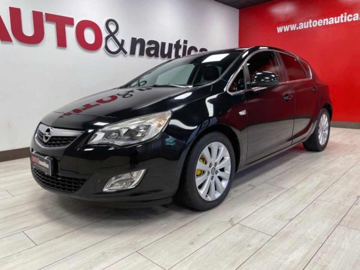 Opel Astra 1.7 CDTI 110CV 4 porte Cosmo
