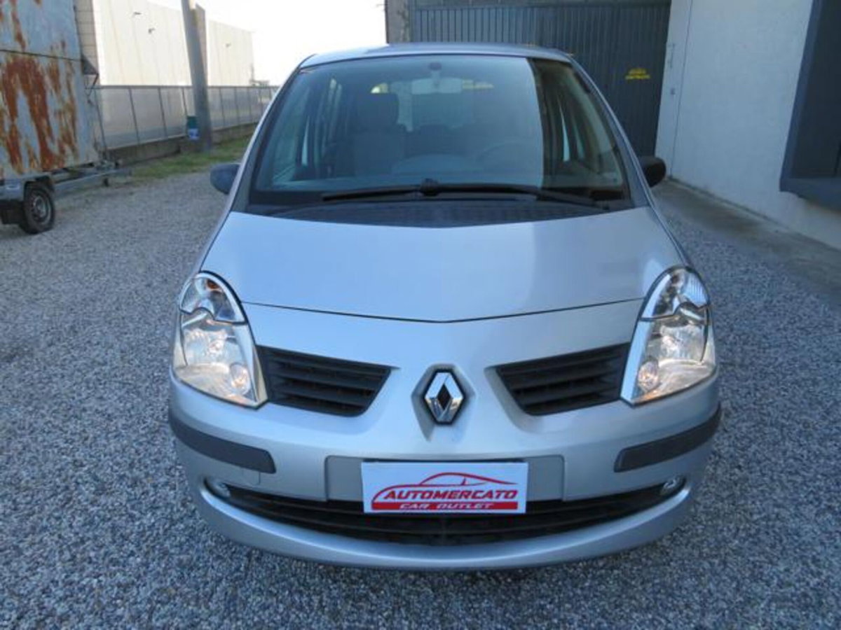 Renault Modus 1.2 16V Dynamique (3)