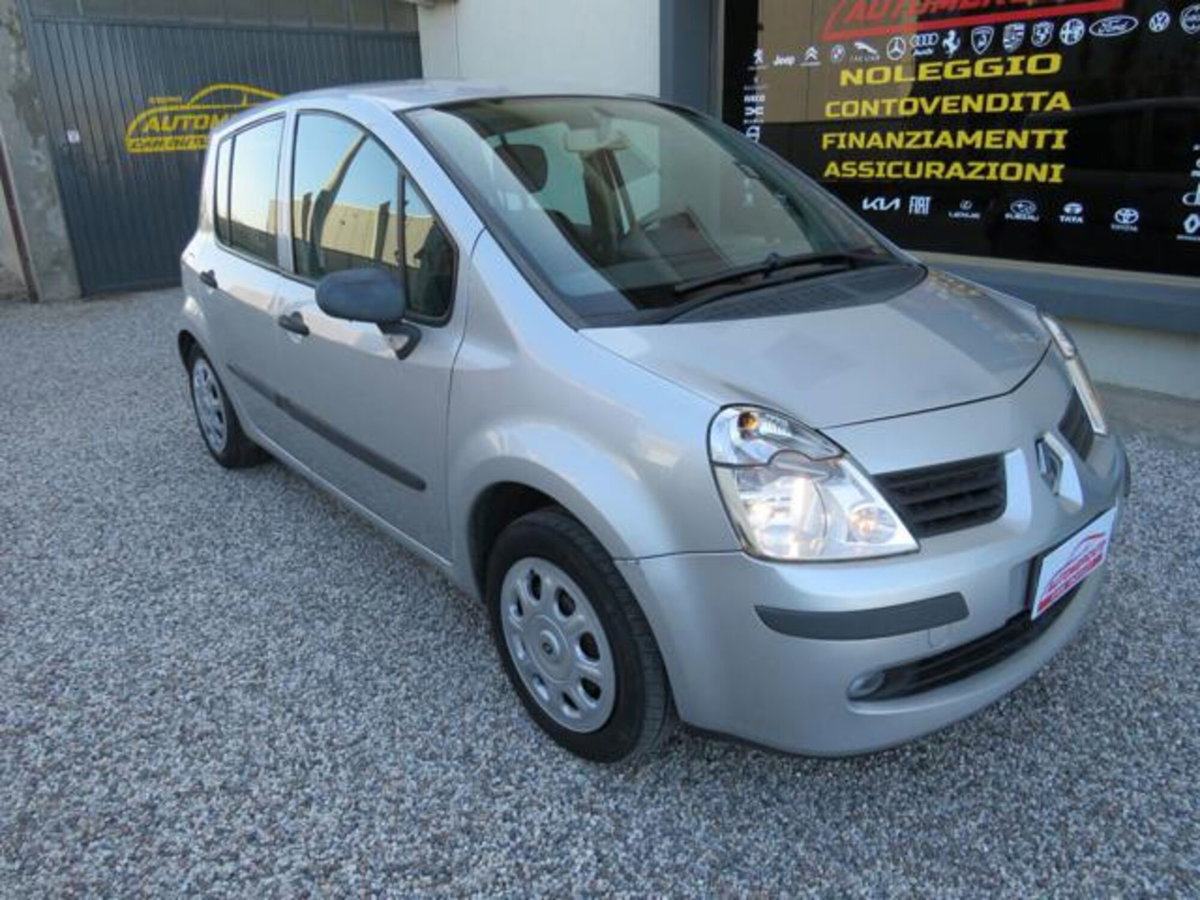 Renault Modus 1.2 16V Dynamique (4)
