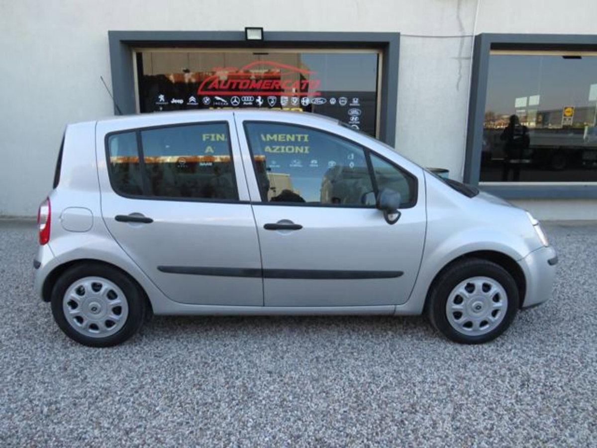 Renault Modus 1.2 16V Dynamique (5)