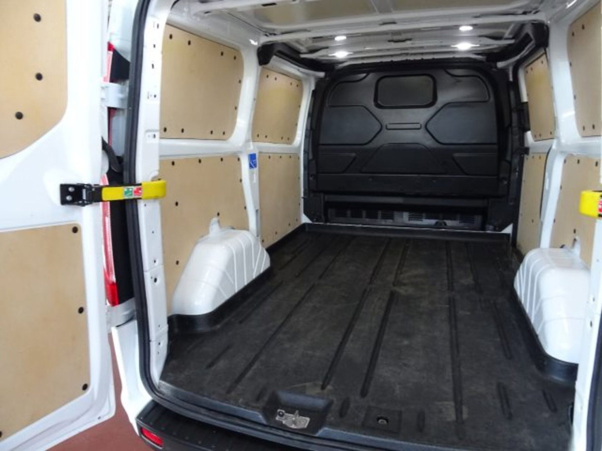 Ford Transit Custom Furgone 300 2.0 EcoBlue 130 PC Furgone Trend (13)