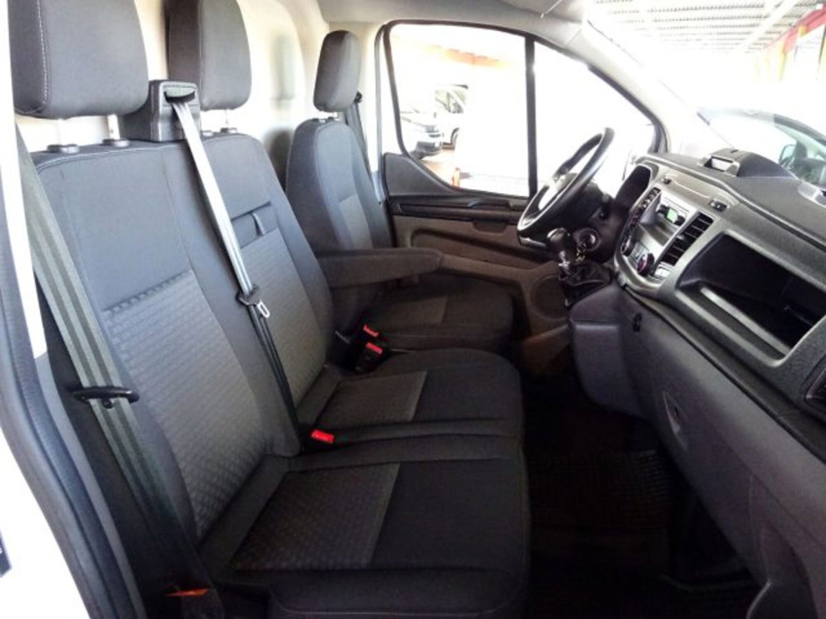 Ford Transit Custom Furgone 300 2.0 EcoBlue 130 PC Furgone Trend (9)