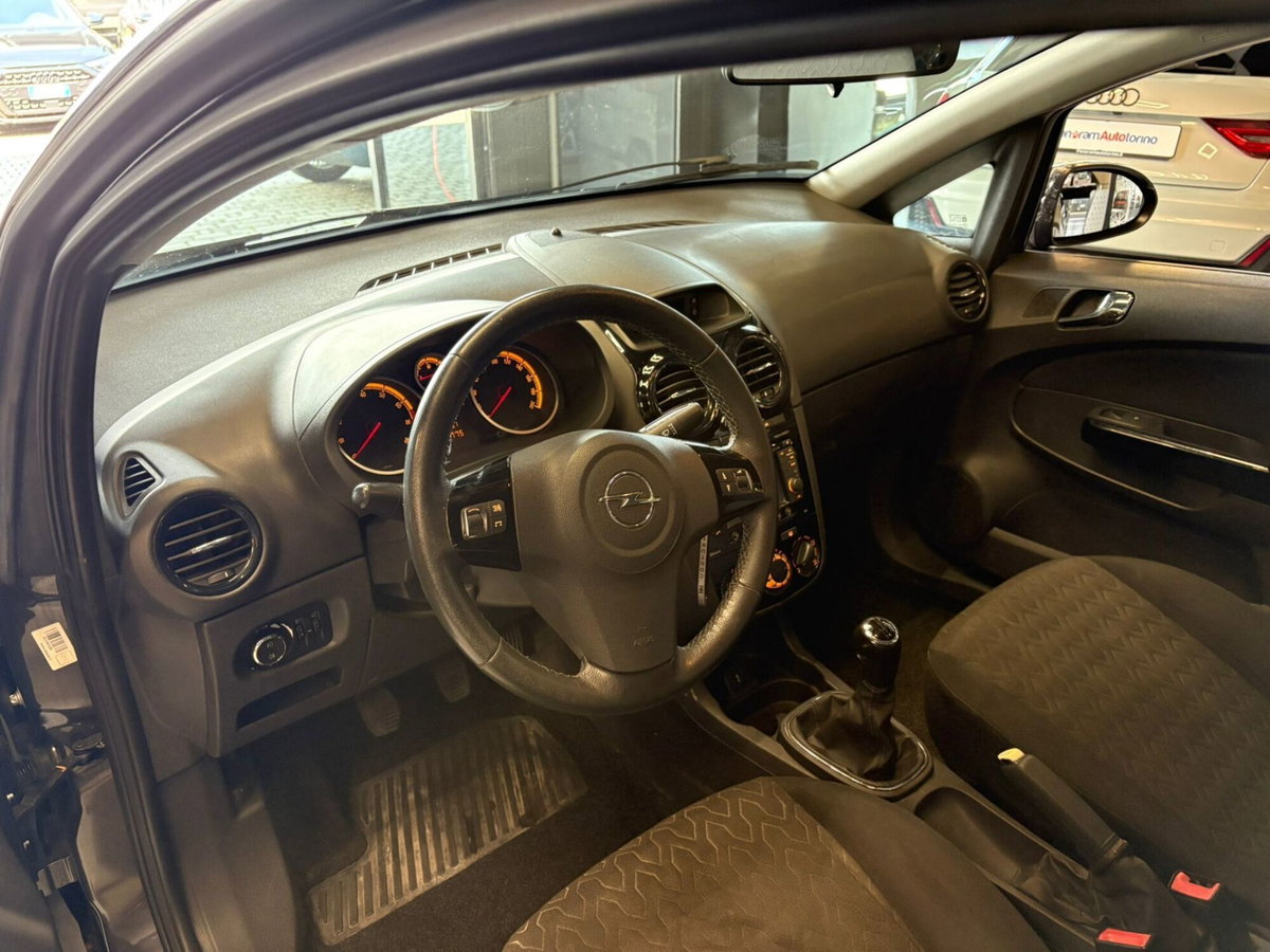 Opel Corsa 1.2 85CV 3 porte GPL-TECH Club (11)