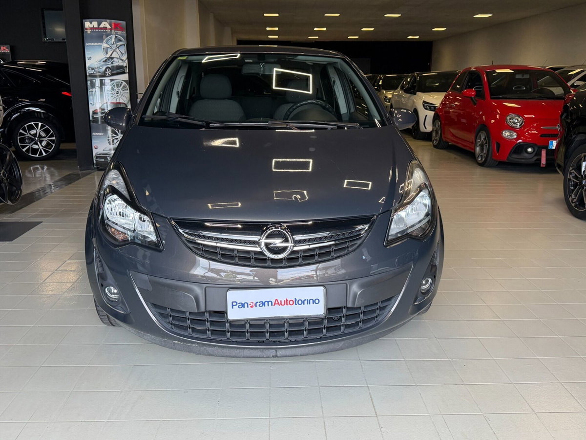 Opel Corsa 1.2 85CV 3 porte GPL-TECH Club (2)