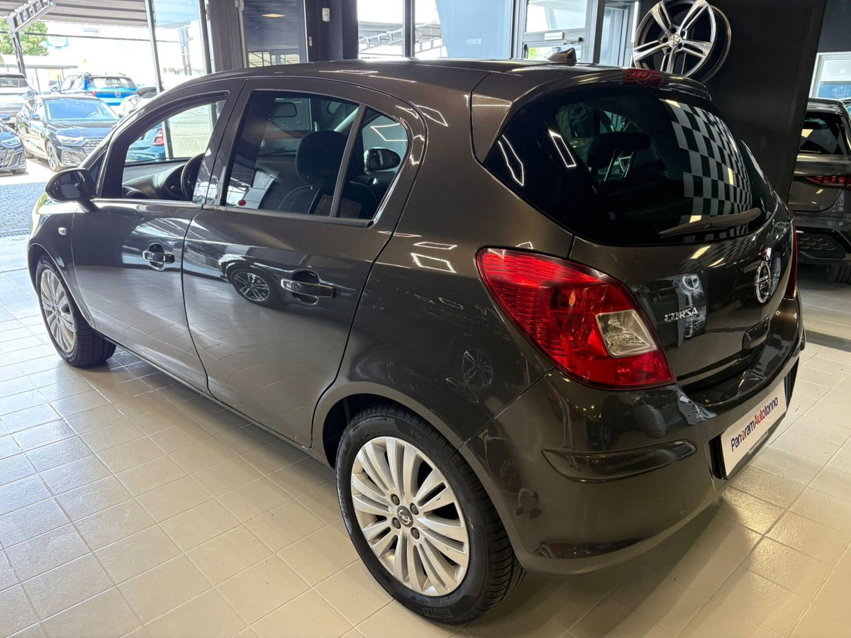 Opel Corsa 1.2 85CV 3 porte GPL-TECH Club (5)
