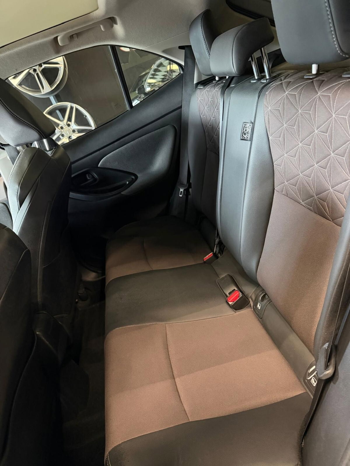 Toyota Yaris Cross 1.5 Hybrid 5p. E-CVT Lounge (14)