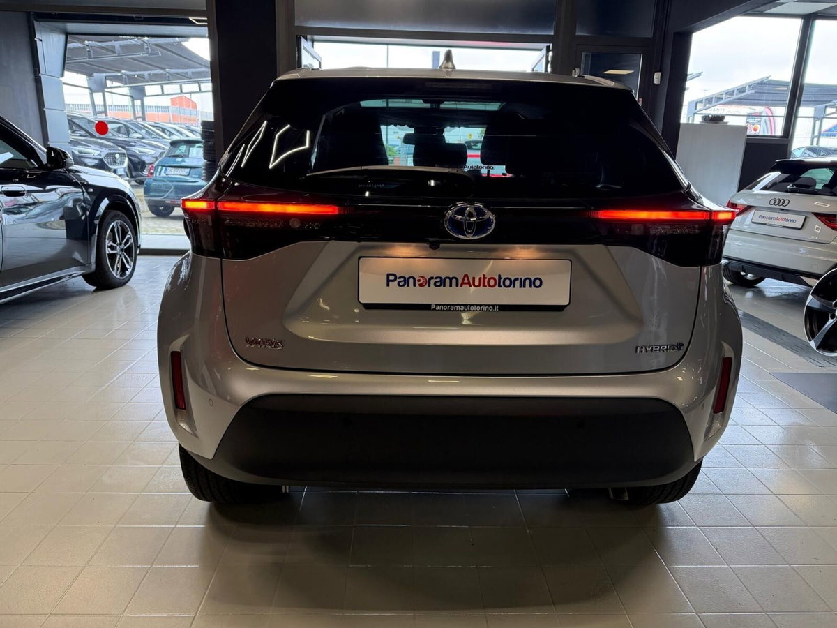 Toyota Yaris Cross 1.5 Hybrid 5p. E-CVT Lounge (6)