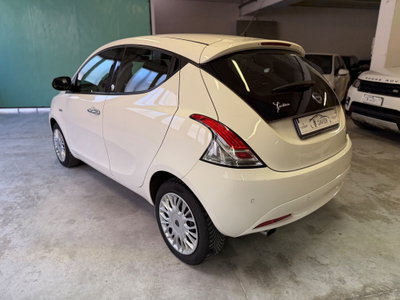 Lancia Ypsilon 1.2 69 CV 5 porte GPL Ecochic Gold (3)