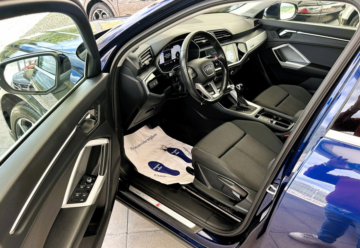 Audi Q3 Sportback 35 TDI quattro S tronic S line edition (2)