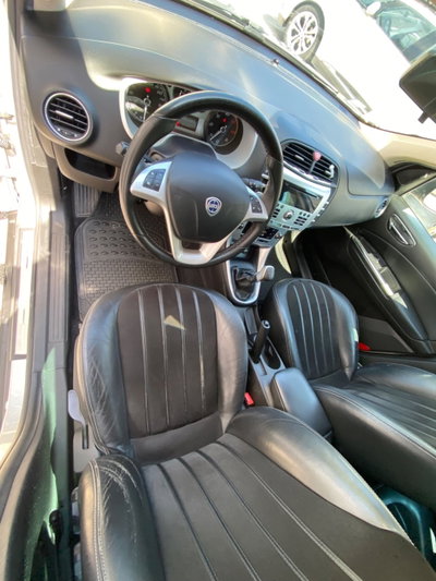 Lancia Delta 1.6 MJT DPF 105 CV Gold (8)