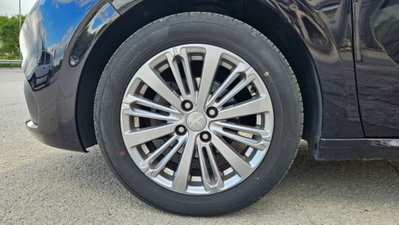 Peugeot 208 82 5 porte Allure (16)