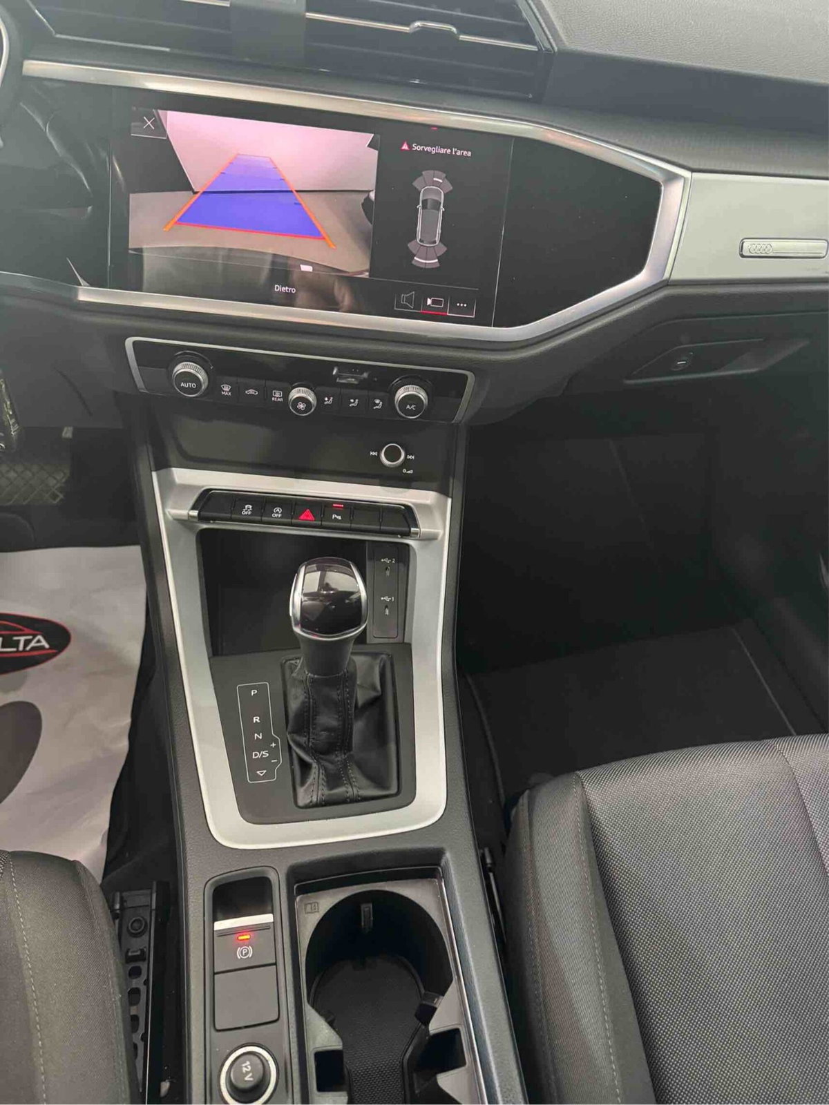 Audi Q3 Sportback 35 TDI quattro S tronic S line edition (12)