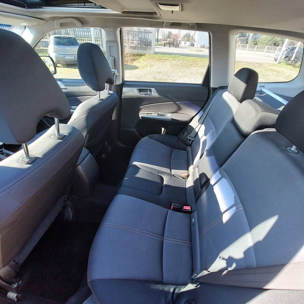 Subaru Forester 2.0D X BR (13)